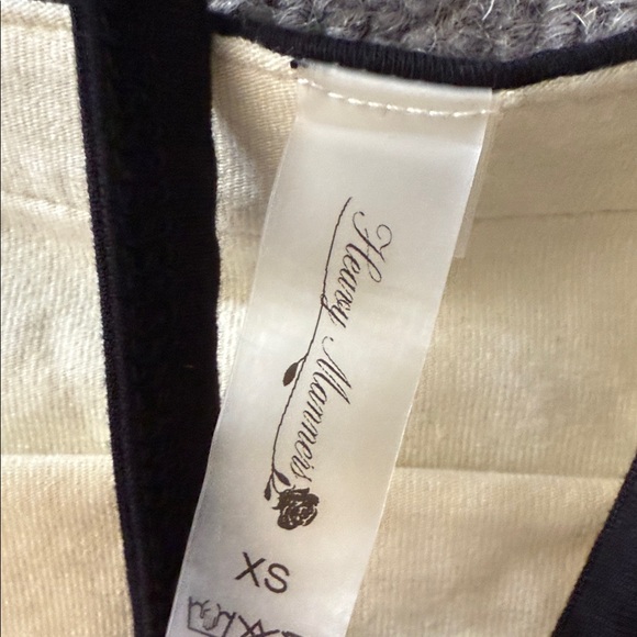 Heavy Manners Top XS NWOT - Picture 2 of 2